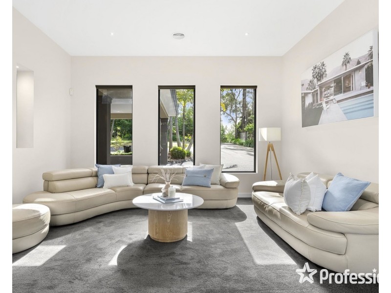 27 Edinburgh Road, Lilydale VIC 3140