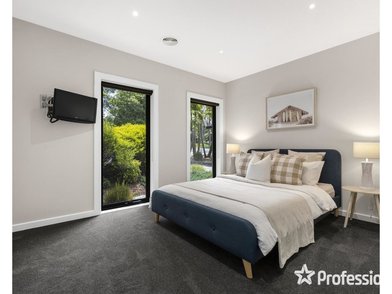 27 Edinburgh Road, Lilydale VIC 3140