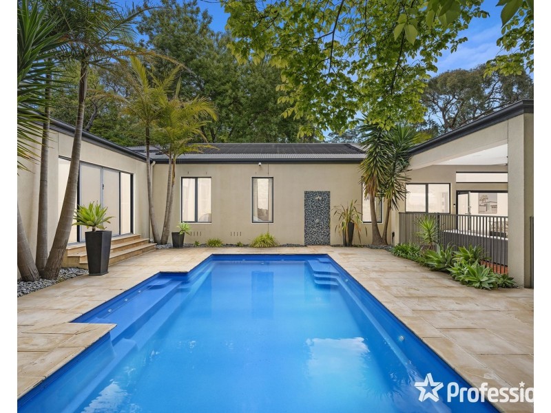 27 Edinburgh Road, Lilydale VIC 3140