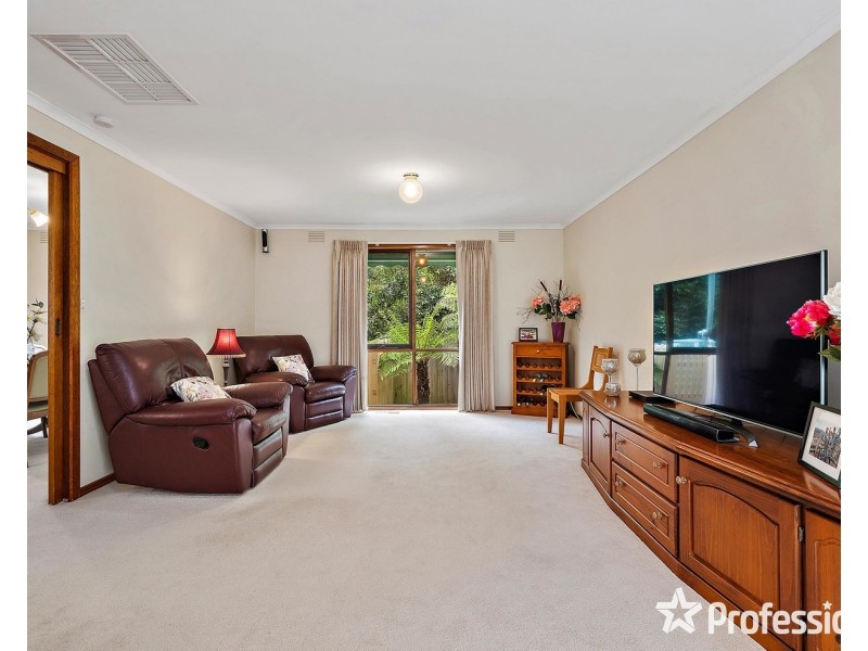 3 Rosny Place, Mooroolbark VIC 3138