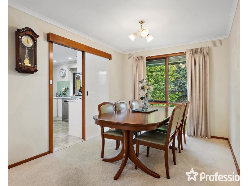 3 Rosny Place, Mooroolbark VIC 3138