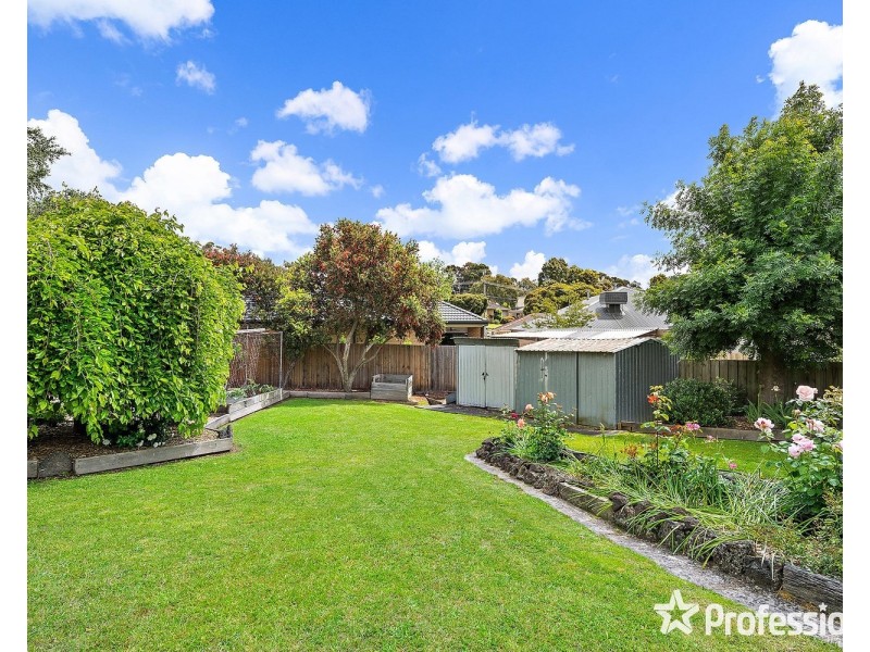 3 Rosny Place, Mooroolbark VIC 3138