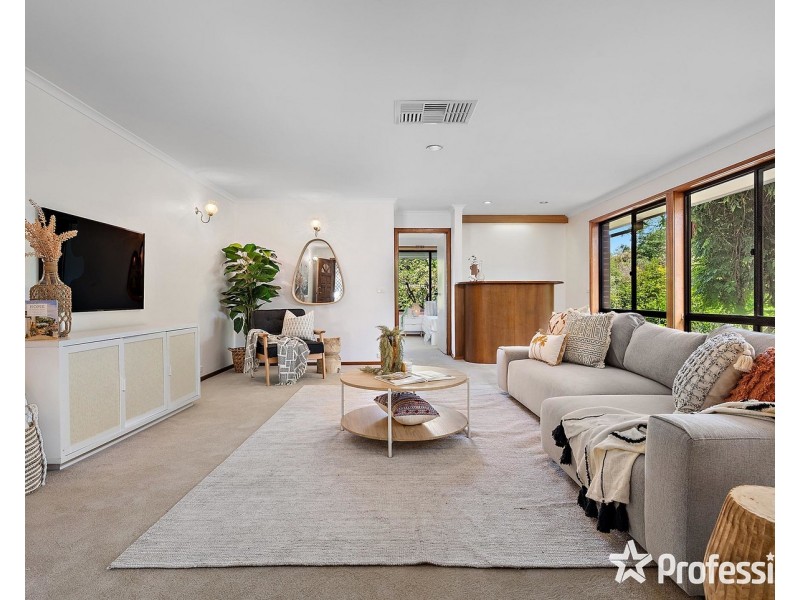 23 Levendale Avenue, Mooroolbark VIC 3138