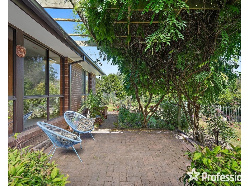 23 Levendale Avenue, Mooroolbark VIC 3138