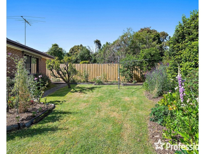 23 Levendale Avenue, Mooroolbark VIC 3138