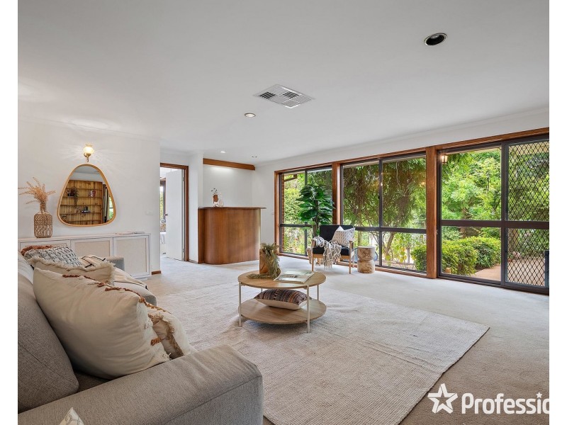23 Levendale Avenue, Mooroolbark VIC 3138