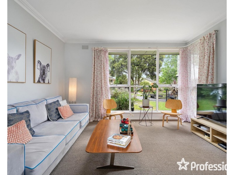 31 Sweetland Road, Mooroolbark VIC 3138