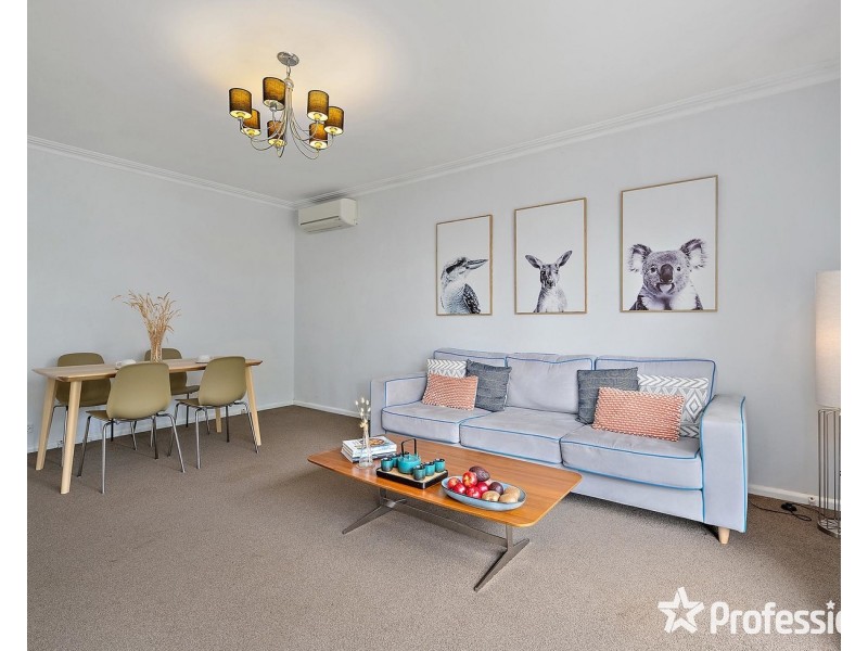 31 Sweetland Road, Mooroolbark VIC 3138