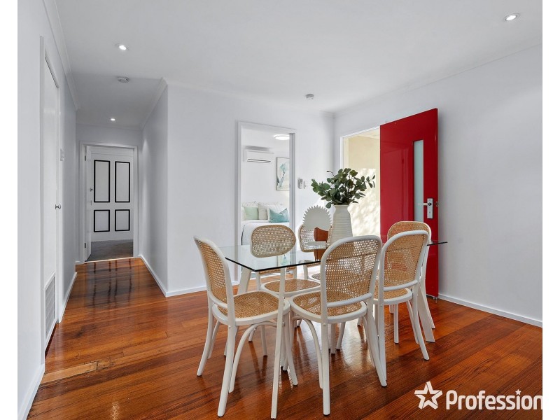 35 Lee-Ann Crescent, Croydon VIC 3136