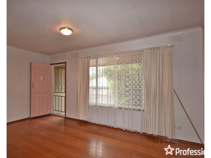 2/80 Mount View Parade, Croydon VIC 3136