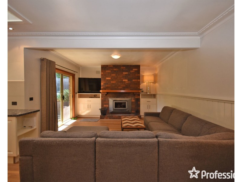 10 Doreen Court, Montrose VIC 3765