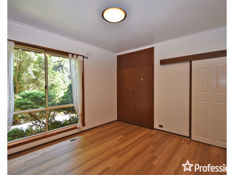 10 Doreen Court, Montrose VIC 3765