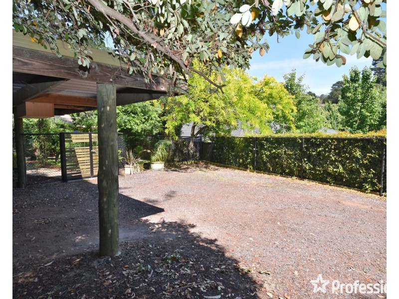 10 Doreen Court, Montrose VIC 3765