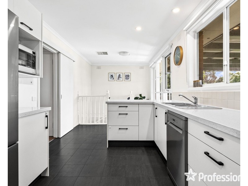 52 St Andrews Drive, Chirnside Park VIC 3116