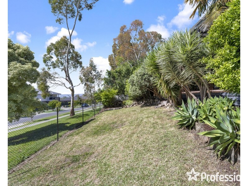 52 St Andrews Drive, Chirnside Park VIC 3116