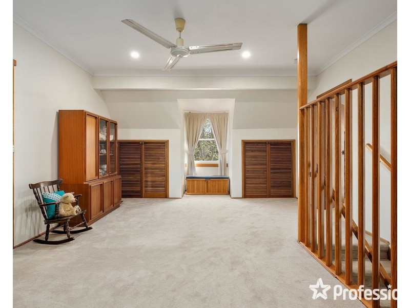 65 Forest Road, Wandin North VIC 3139
