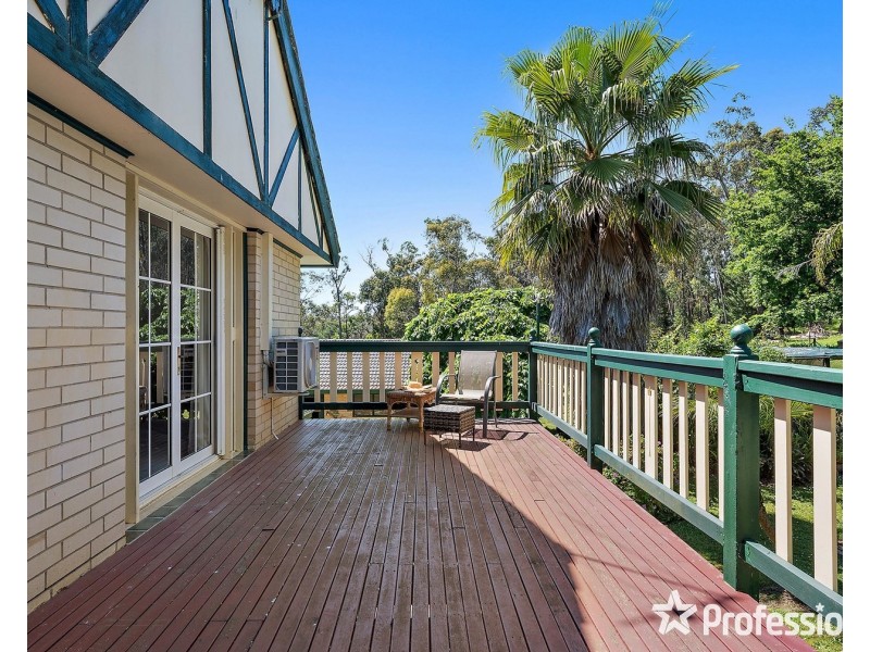 65 Forest Road, Wandin North VIC 3139