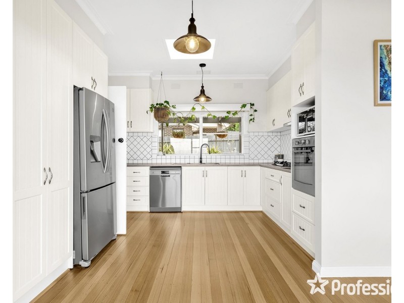 14 Saddleback Ridge, Chirnside Park VIC 3116