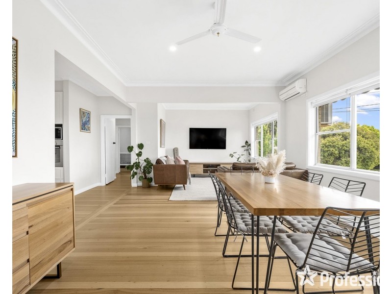 14 Saddleback Ridge, Chirnside Park VIC 3116