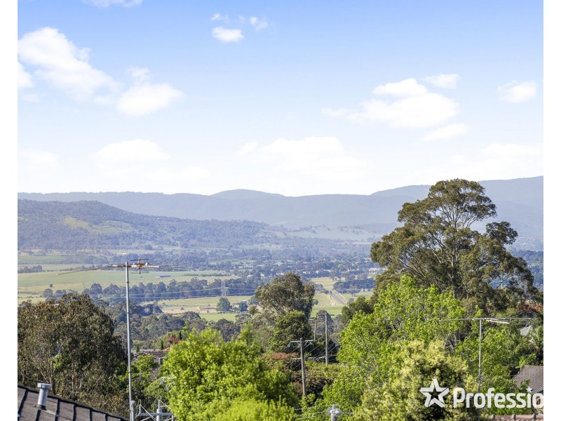 14 Saddleback Ridge, Chirnside Park VIC 3116