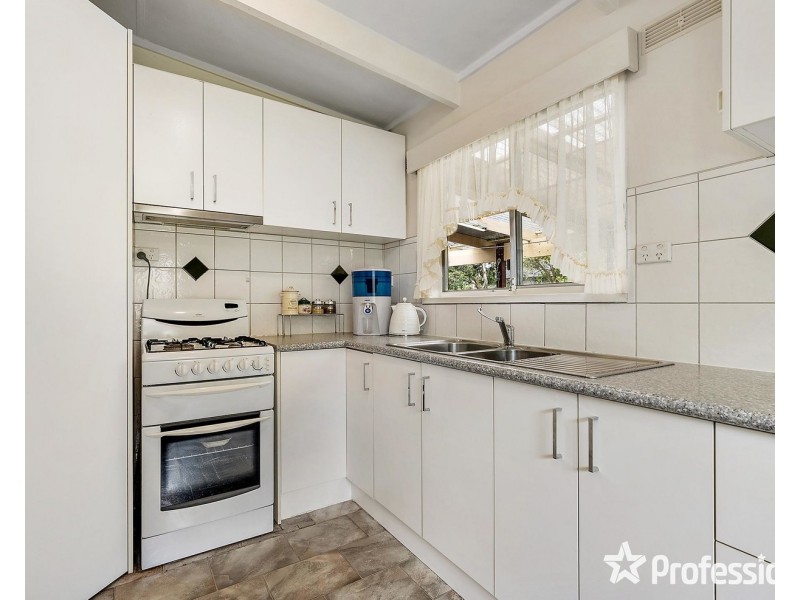 12 Heath Avenue, Mount Evelyn VIC 3796