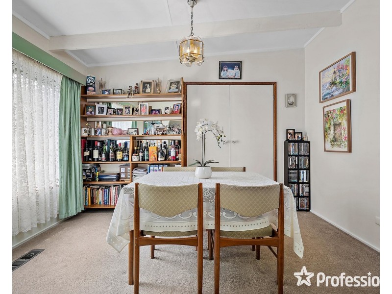 12 Heath Avenue, Mount Evelyn VIC 3796