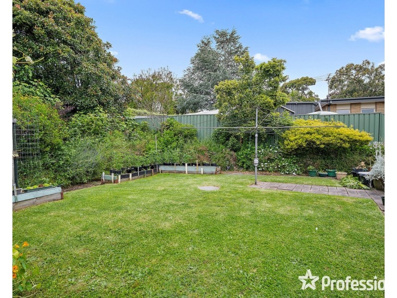 12 Heath Avenue, Mount Evelyn VIC 3796