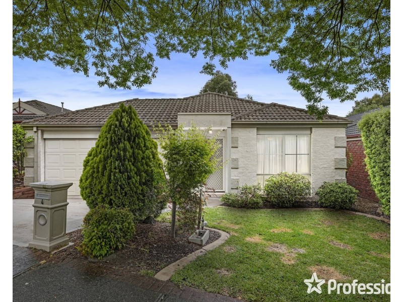 4 Stafford Place, Chirnside Park VIC 3116