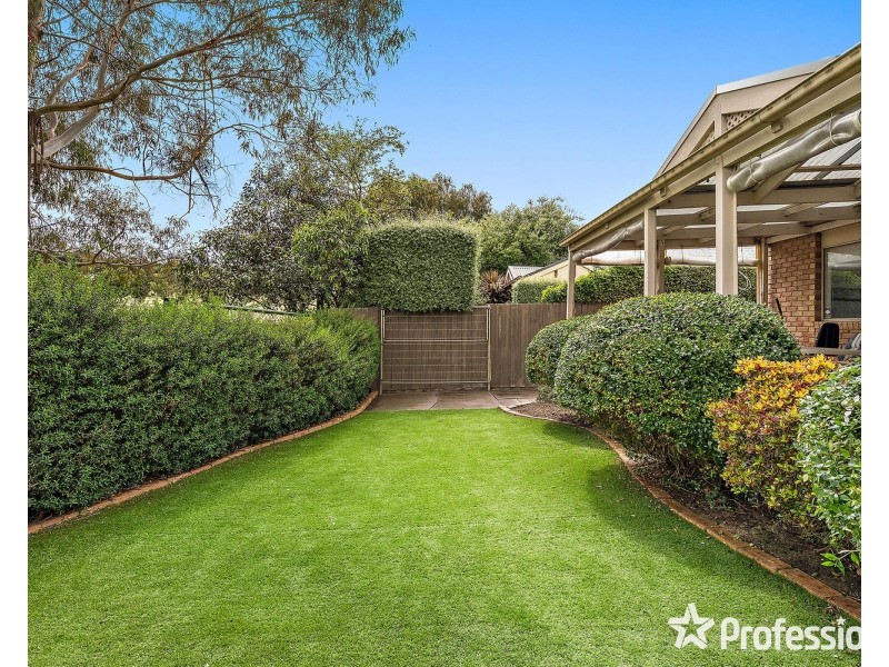 4 Stafford Place, Chirnside Park VIC 3116