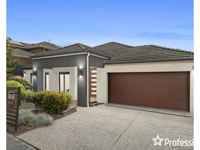 40 Tudor Drive, Mooroolbark VIC 3138