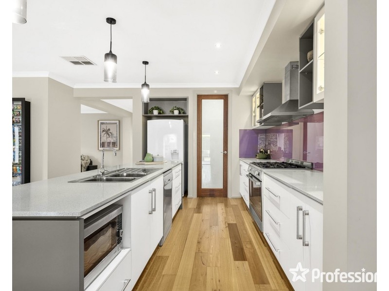 40 Tudor Drive, Mooroolbark VIC 3138