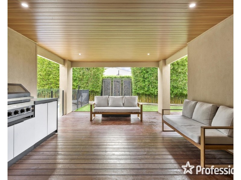 40 Tudor Drive, Mooroolbark VIC 3138