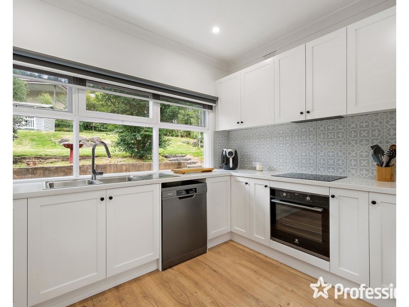 59 Old Warburton Highway, Seville East VIC 3139