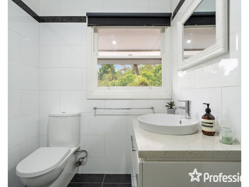 59 Old Warburton Highway, Seville East VIC 3139