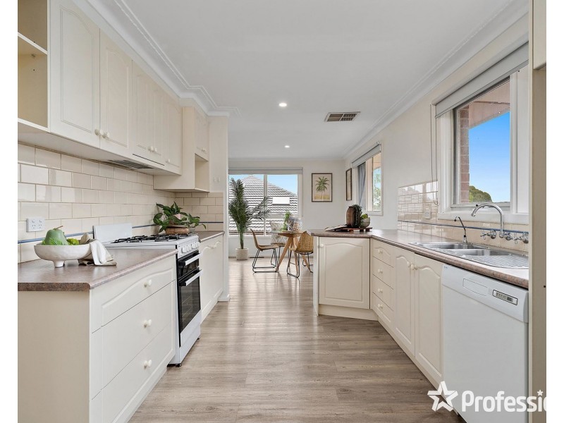 23 Marlow Street, Mooroolbark VIC 3138