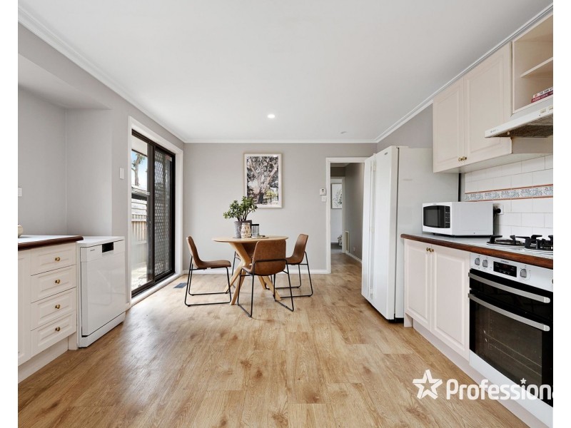 36 Stephen Avenue, Montrose VIC 3765