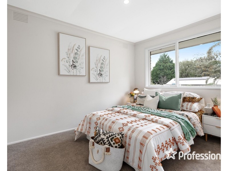 36 Stephen Avenue, Montrose VIC 3765