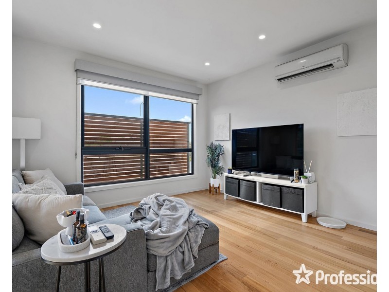 10 Anastasia Close, Mooroolbark VIC 3138