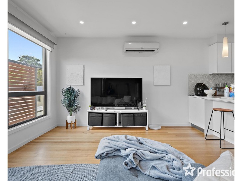 10 Anastasia Close, Mooroolbark VIC 3138