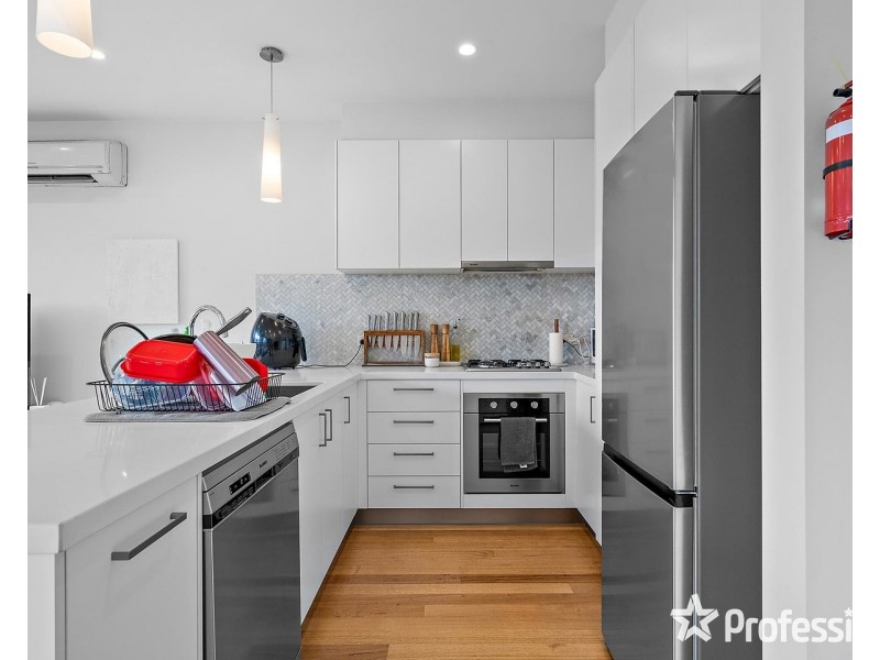 10 Anastasia Close, Mooroolbark VIC 3138