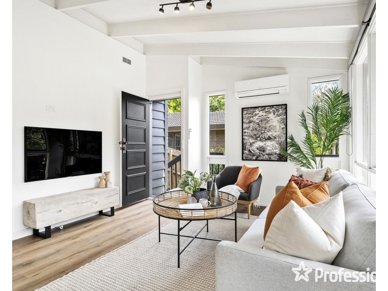 15 Olive Grove, Lilydale VIC 3140