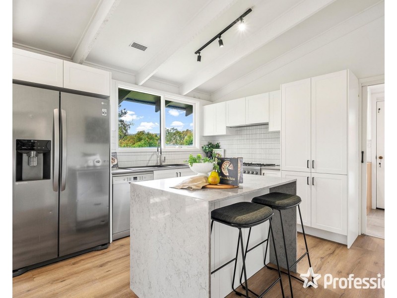 15 Olive Grove, Lilydale VIC 3140