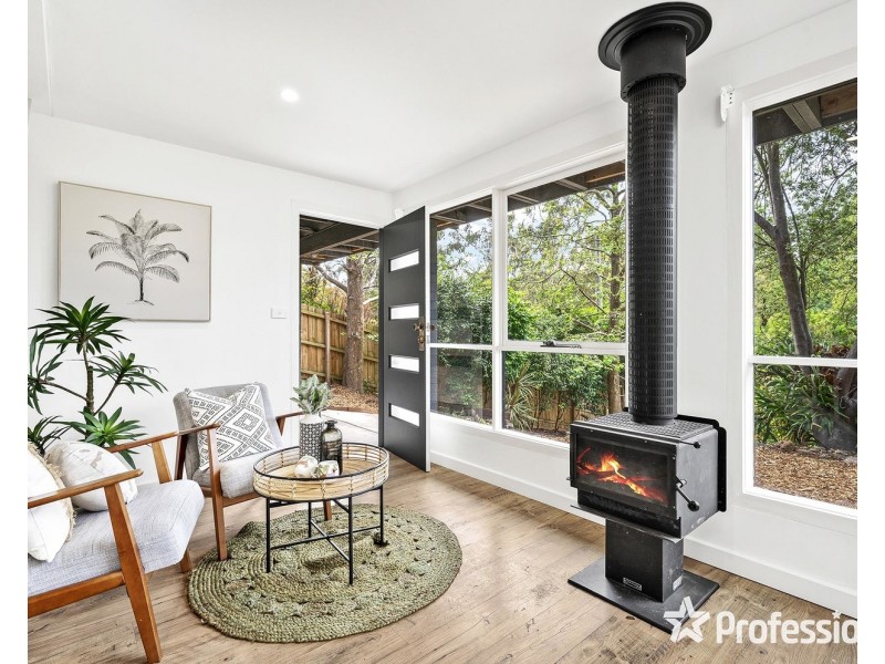 15 Olive Grove, Lilydale VIC 3140