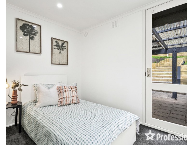 15 Olive Grove, Lilydale VIC 3140