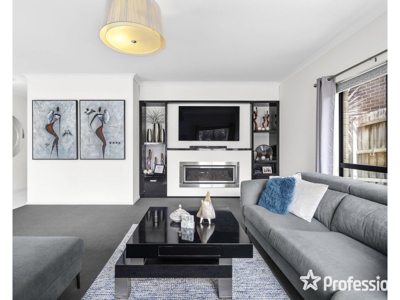 12 Empire Drive, Mooroolbark VIC 3138