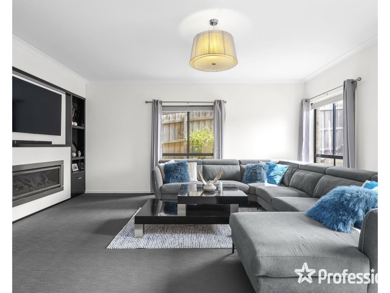 12 Empire Drive, Mooroolbark VIC 3138