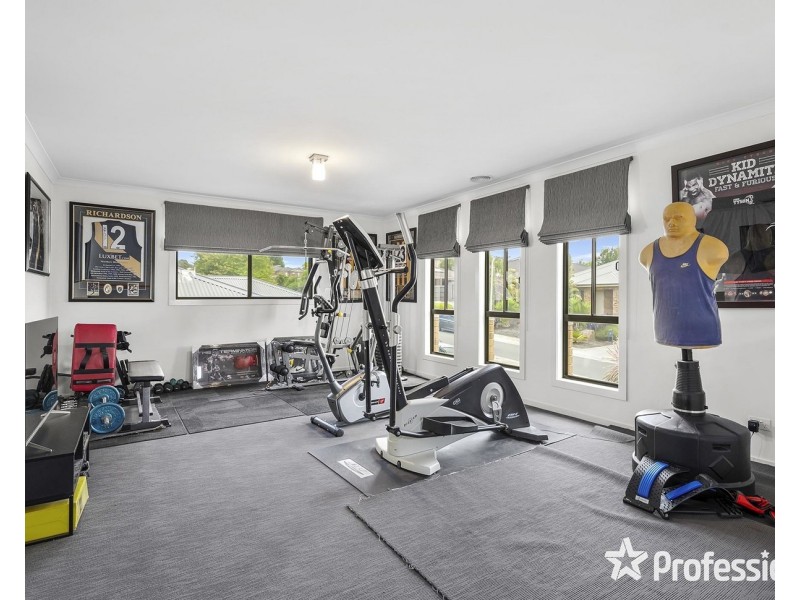 12 Empire Drive, Mooroolbark VIC 3138