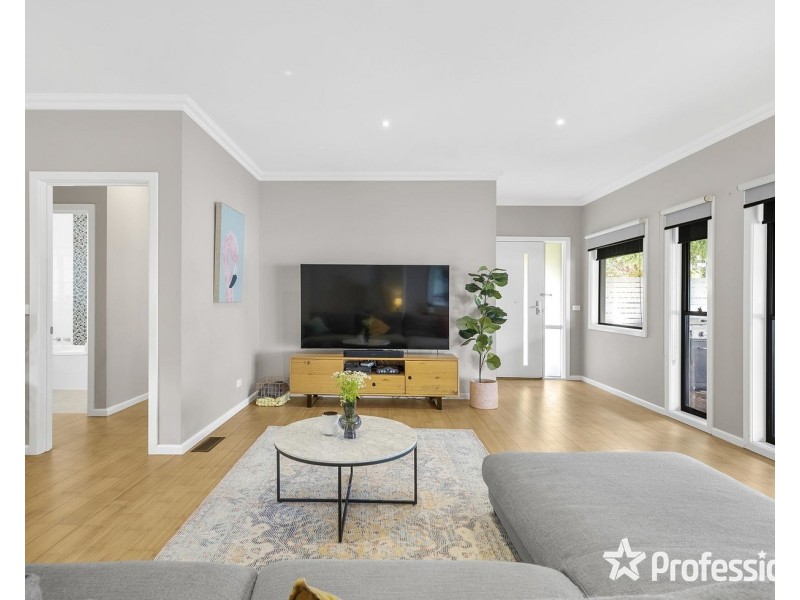 164 Lincoln Road, Croydon VIC 3136