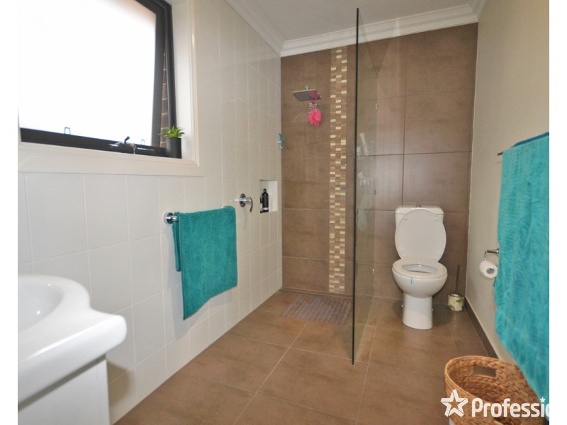 14a Rowan Street, Croydon VIC 3136