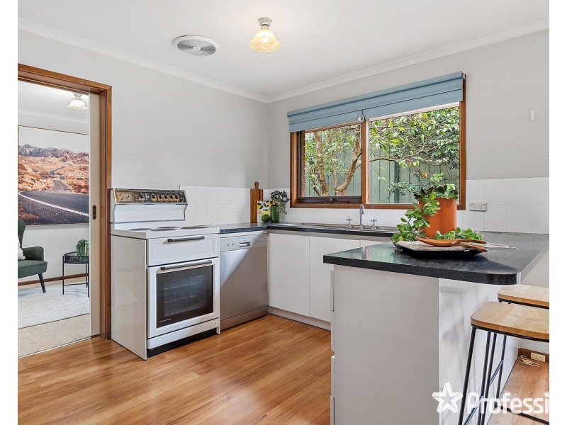 9 Drysdale Place, Mooroolbark VIC 3138